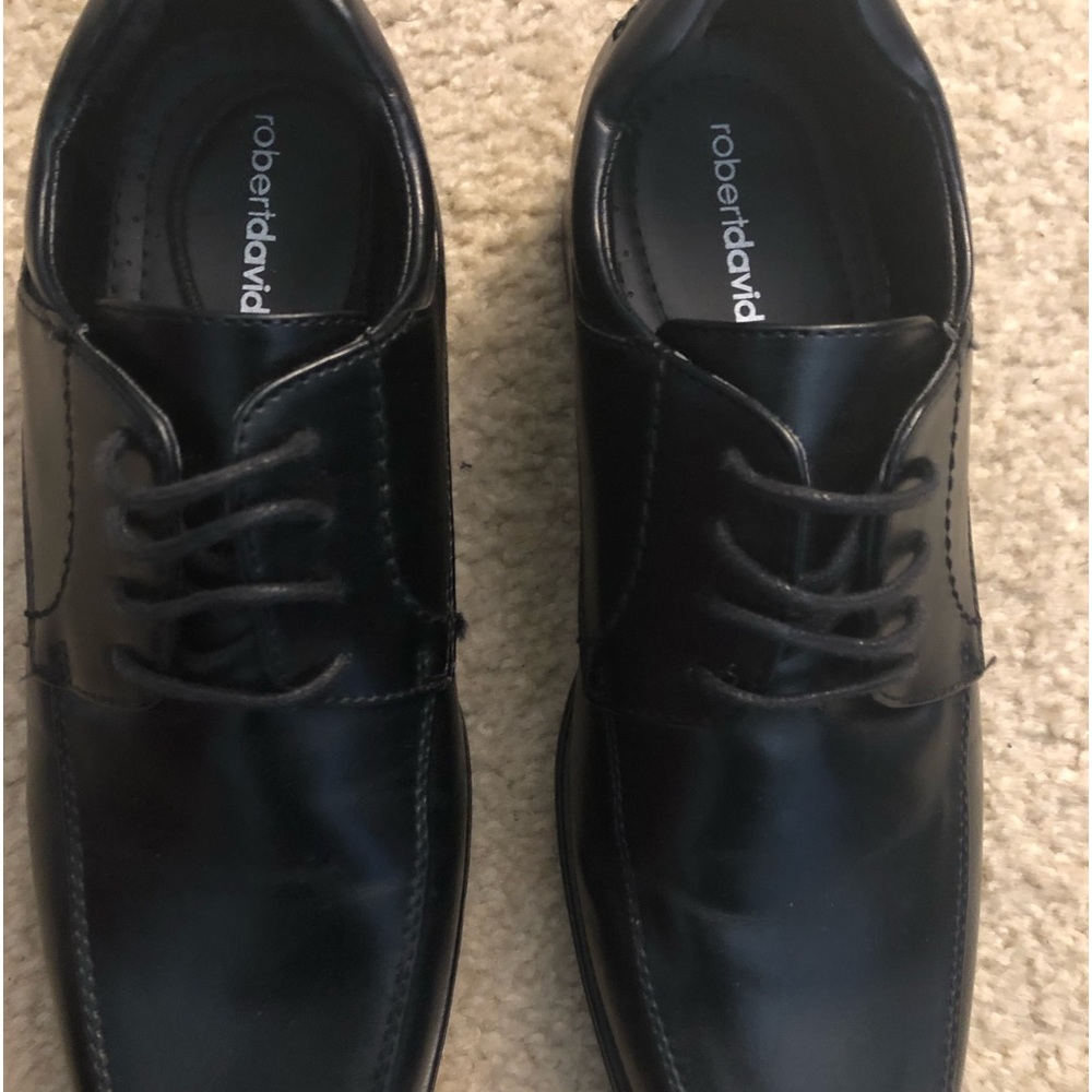 Boys Dress Shoes size 5 Youth